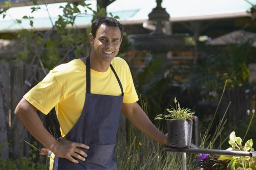 Mixed flower bed planting in Honoroak featuring perennials, annuals, and shrubs